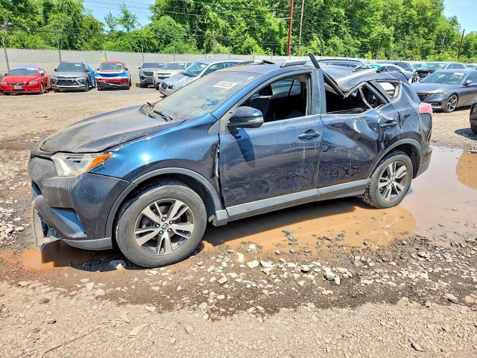 2018 TOYOTA RAV4 XLE - 1