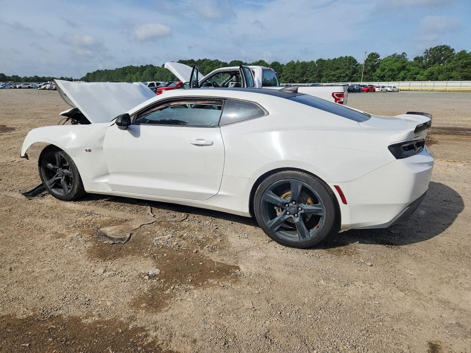 2018 CHEVROLET CAMARO LT 2
