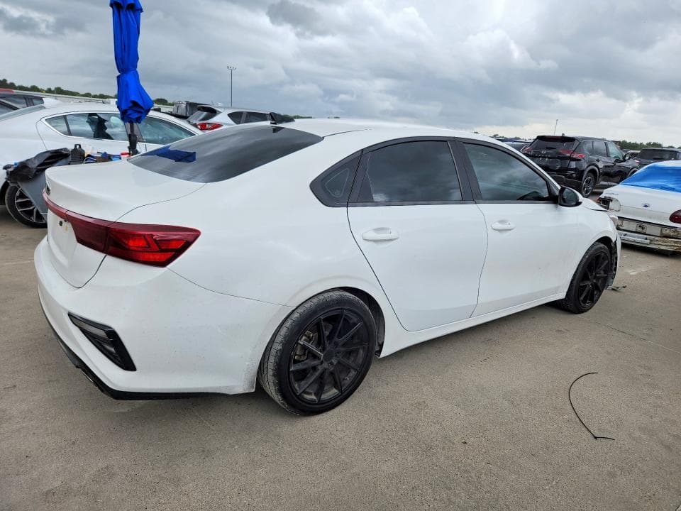 2021 KIA FORTE LXS 3