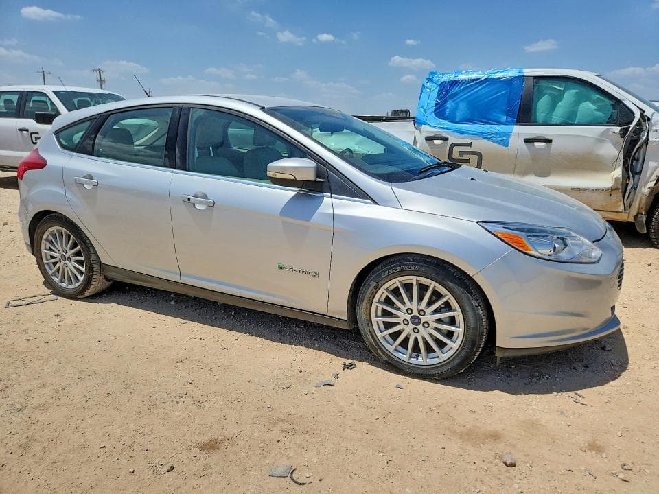 2017 FORD FOCUS BEV 4