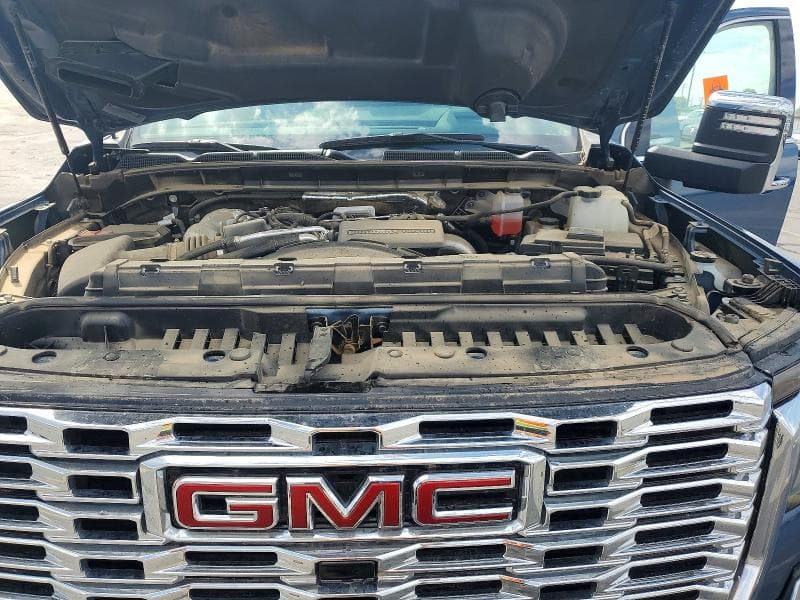 2024 GMC SIERRA K2500 DENALI 11
