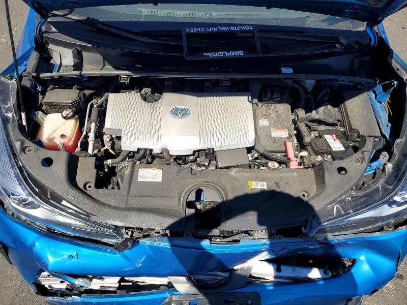 2019 TOYOTA PRIUS LE 11
