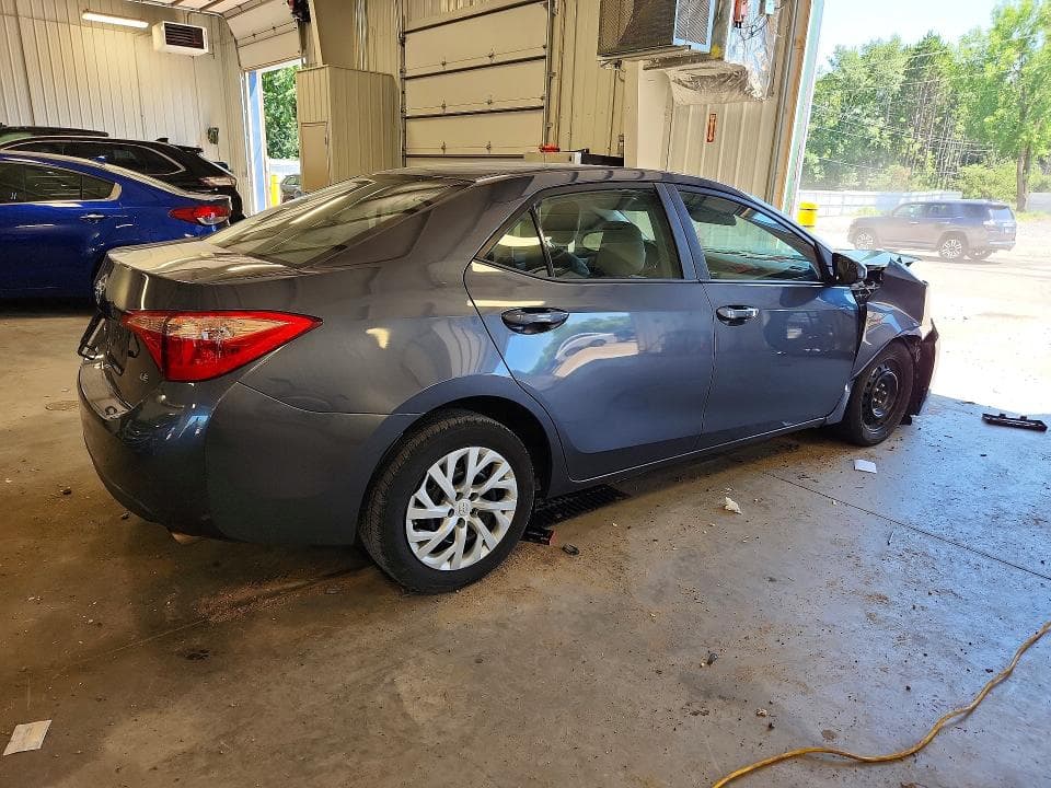 2018 TOYOTA COROLLA LE 3