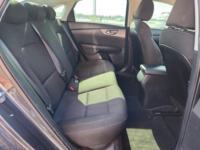 2021 KIA FORTE FE 10