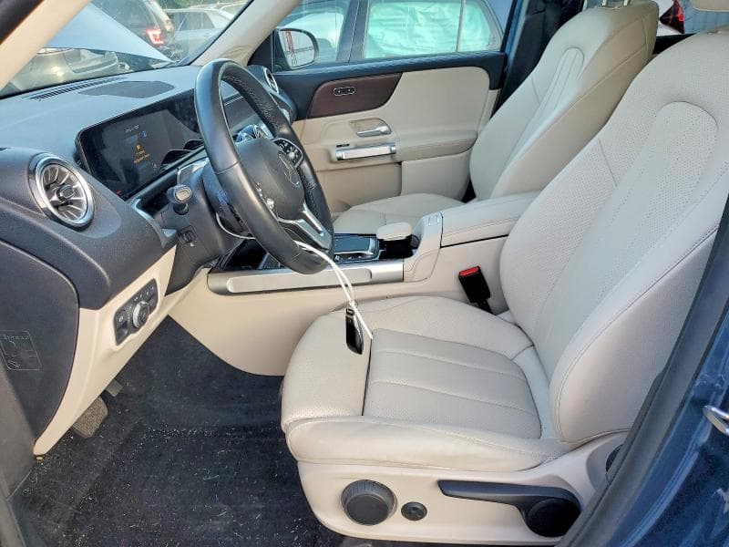 2022 MERCEDES-BENZ GLB 250 4MATIC 7