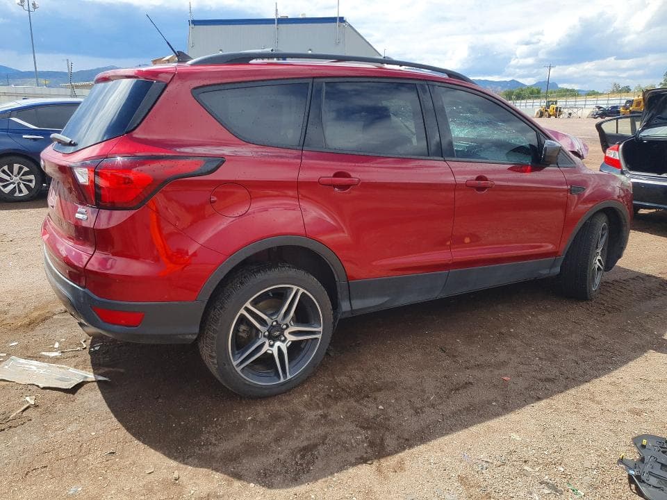 2019 FORD ESCAPE SEL 3