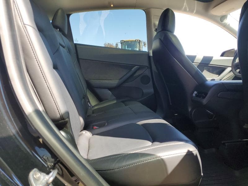 2021 TESLA MODEL Y 10