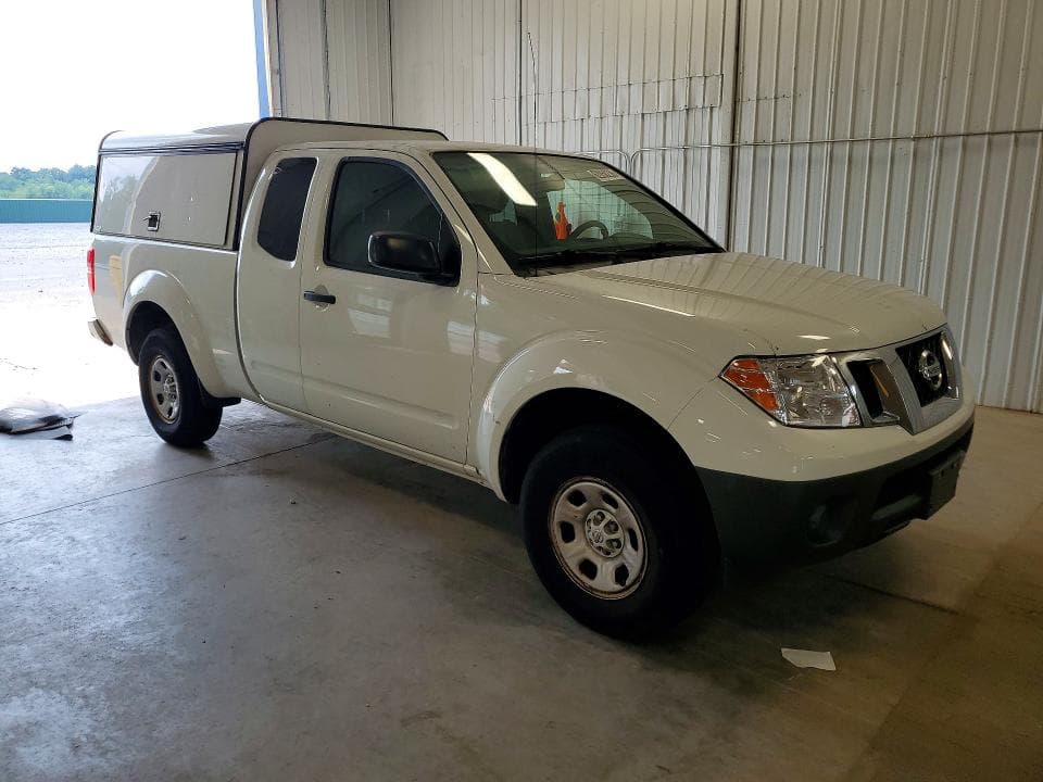 2017 NISSAN FRONTIER S 4