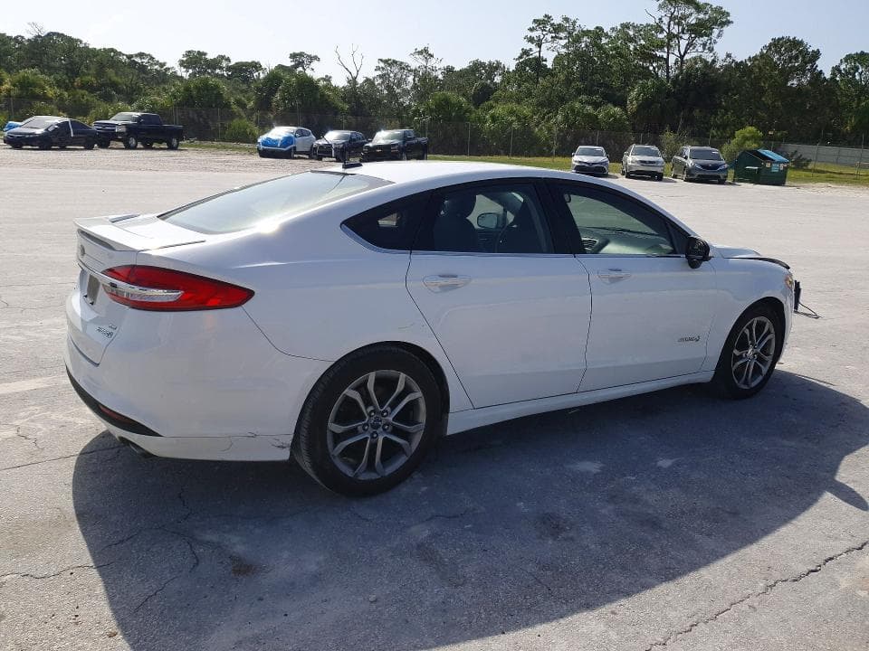 2017 FORD FUSION SE HYBRID 3