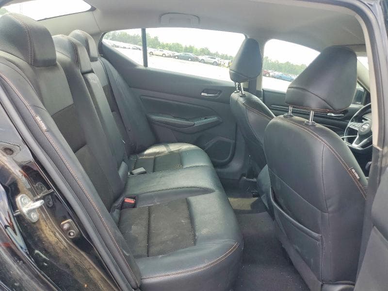 2022 NISSAN ALTIMA SR 10
