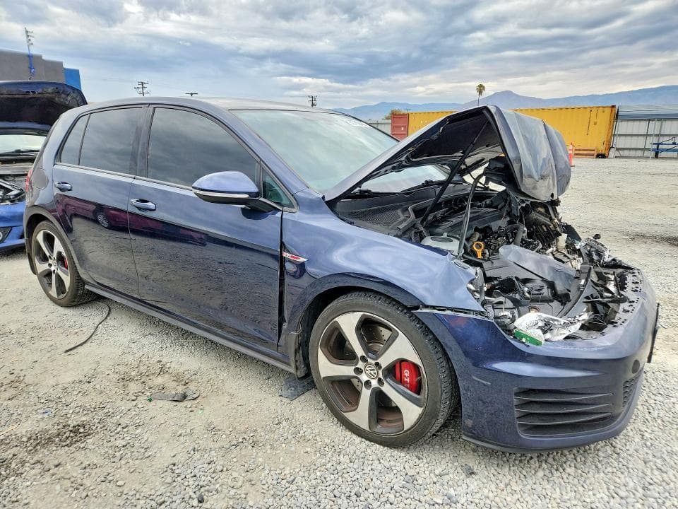 2017 VOLKSWAGEN GTI S/SE 4