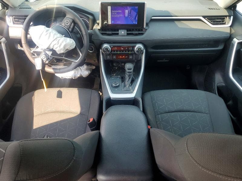 2024 TOYOTA RAV4 HYBRID XLE 8