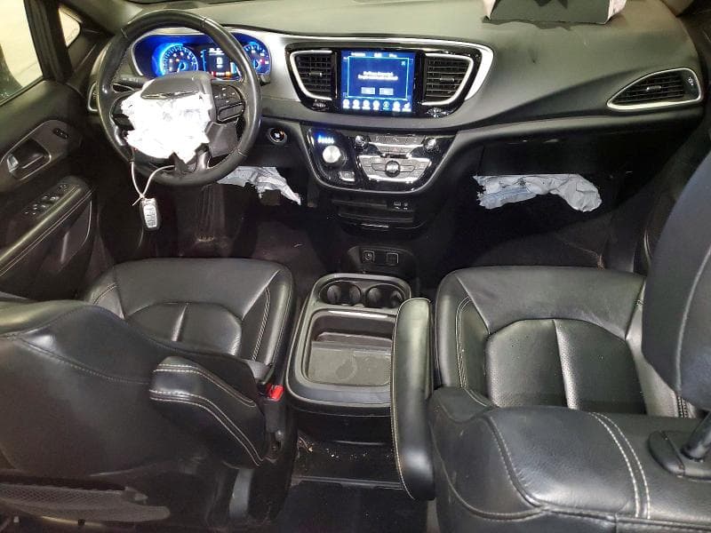 2020 CHRYSLER PACIFICA TOURING L 8