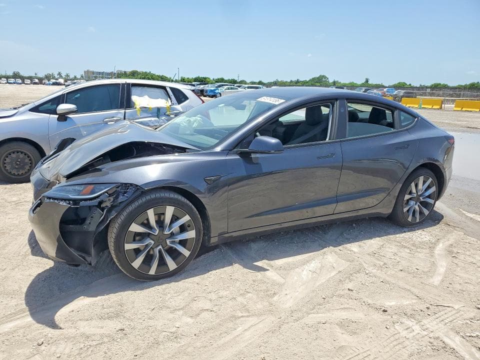 2026 TESLA MODEL 3 - 1