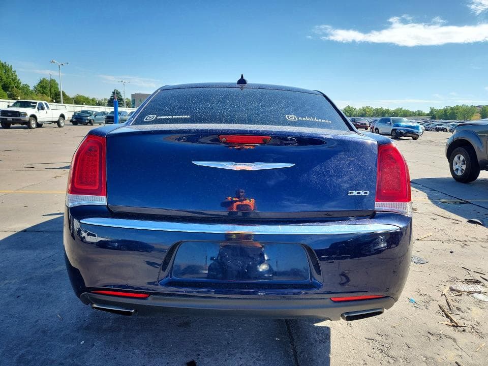2017 CHRYSLER 300 LIMITED 6