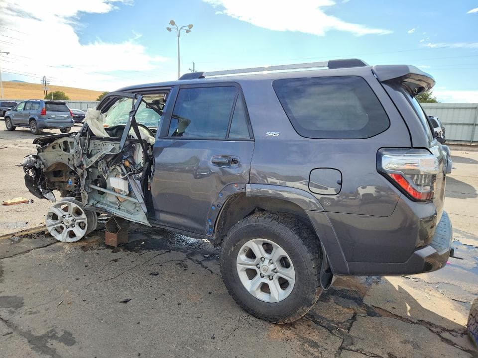 2021 TOYOTA 4RUNNER SR5 PREMIUM 2
