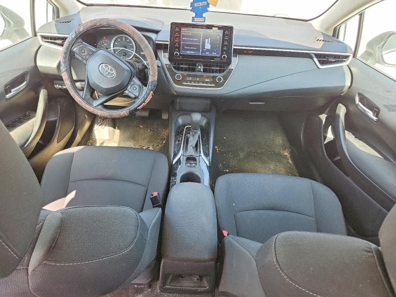 2021 TOYOTA COROLLA LE 8