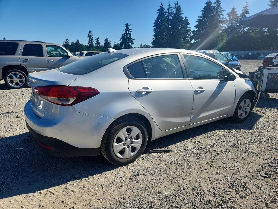 2017 KIA FORTE LX 3