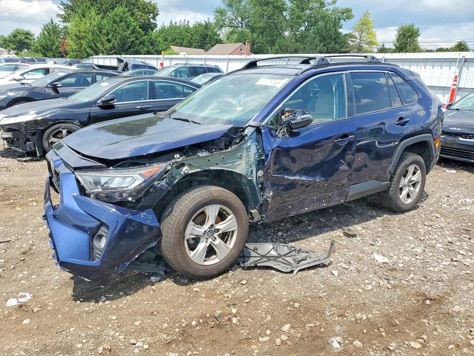2020 TOYOTA RAV4 XLE - 1