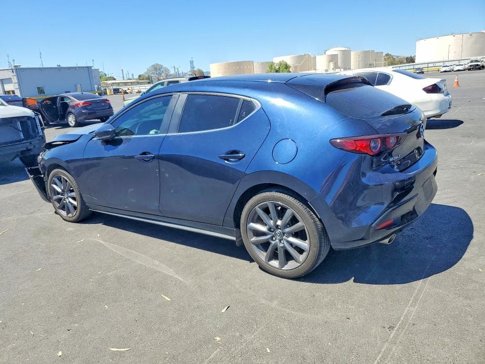 2023 MAZDA 3 PREFERRED 2