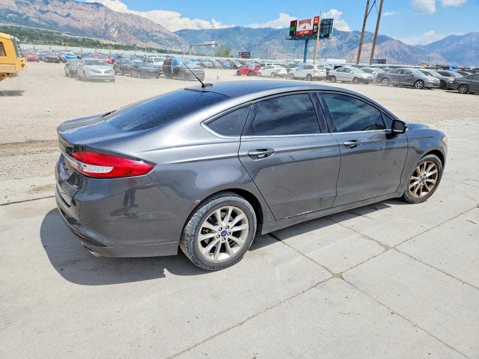 2017 FORD FUSION SE 3