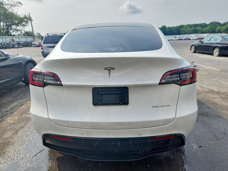 2021 TESLA MODEL Y 6