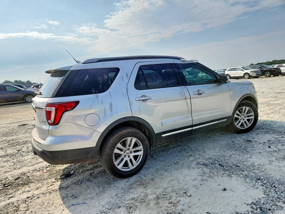 2019 FORD EXPLORER XLT 3