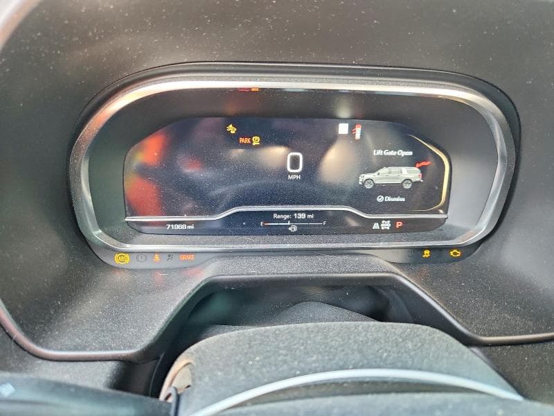 2023 GMC YUKON AT4 9
