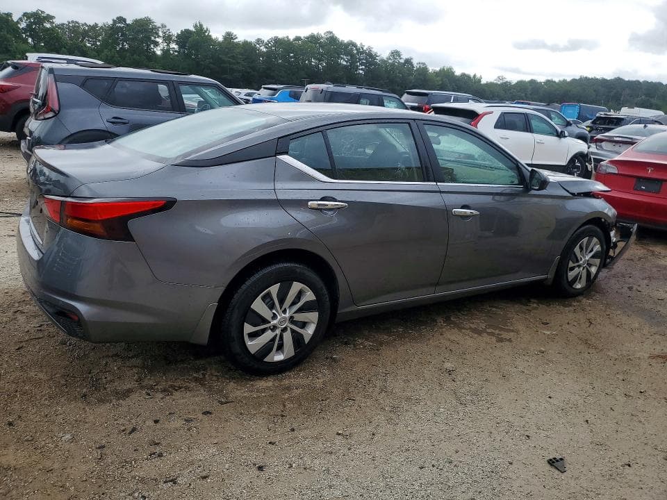 2024 NISSAN ALTIMA S 3