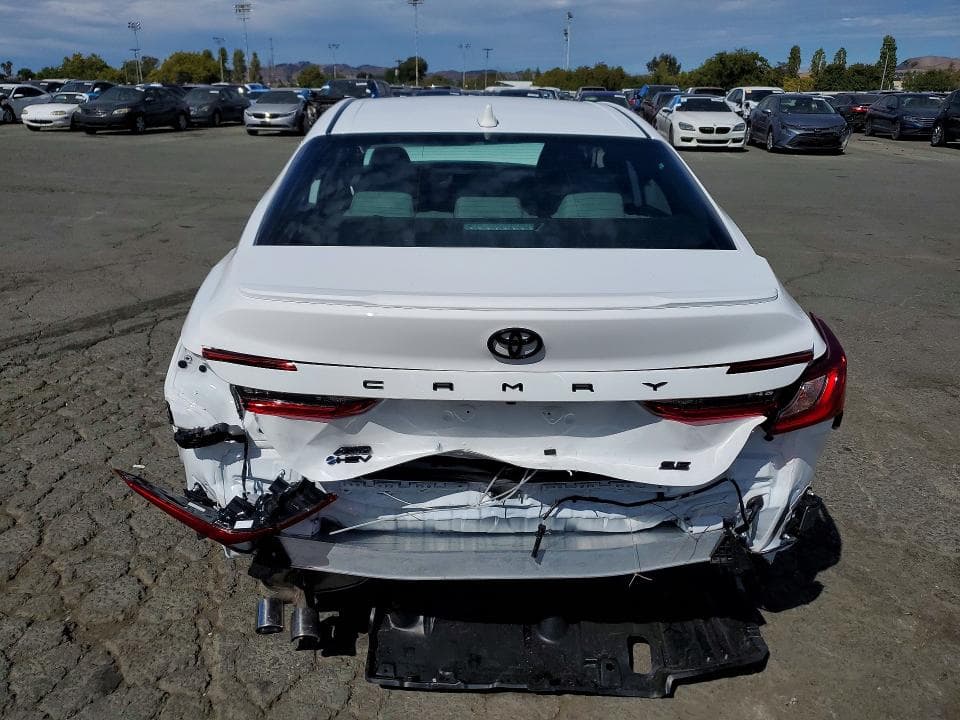 2026 TOYOTA CAMRY SE 6