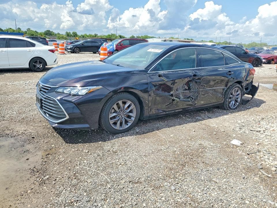 2020 TOYOTA AVALON XLE - 1
