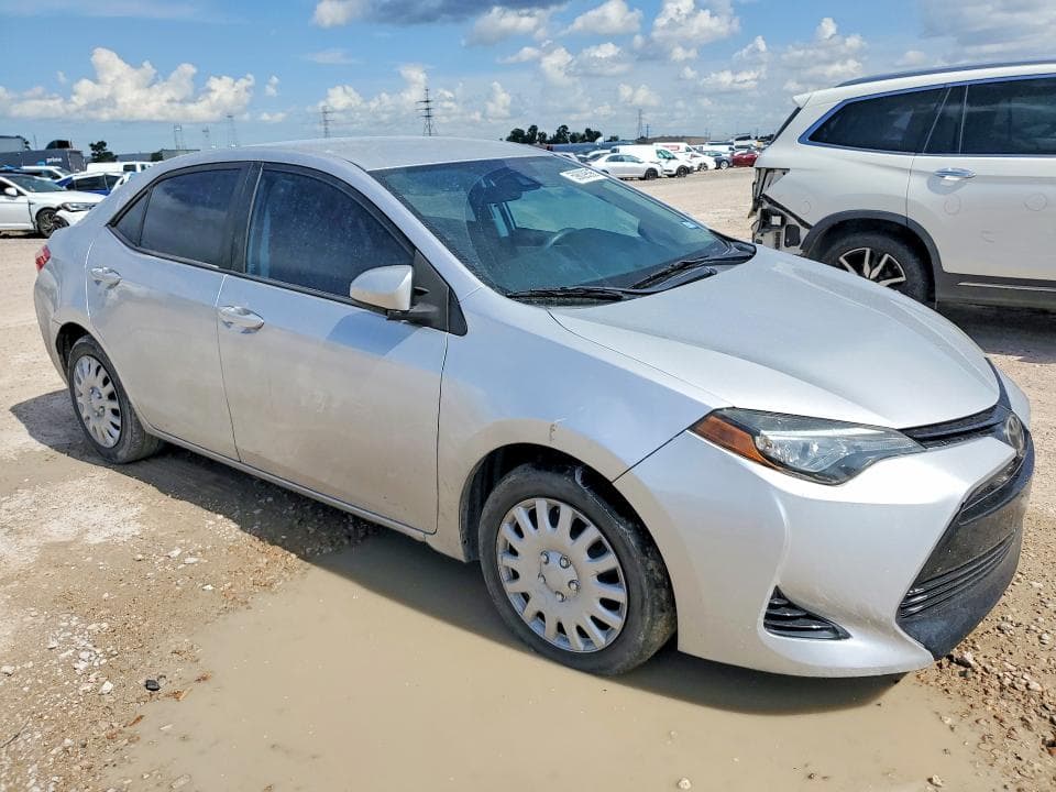 2018 TOYOTA COROLLA LE 4