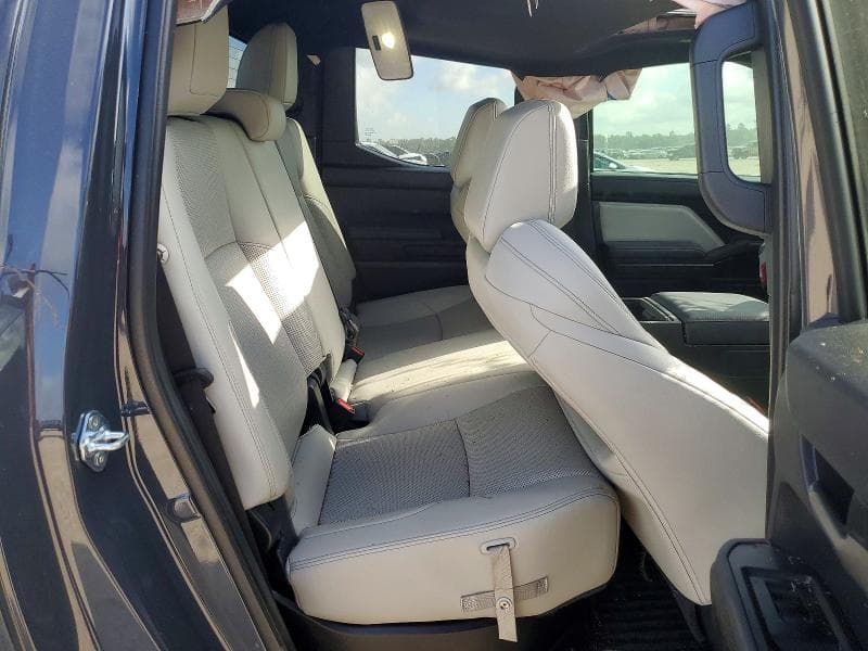 2024 TOYOTA TACOMA LIMITED 10