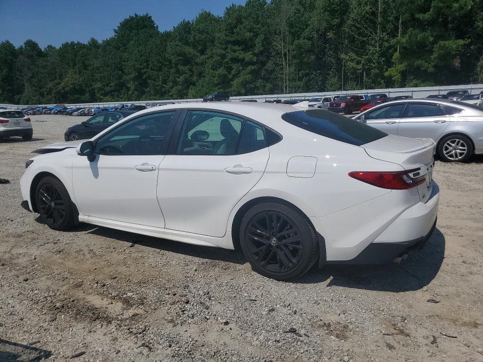 2026 TOYOTA CAMRY SE 2