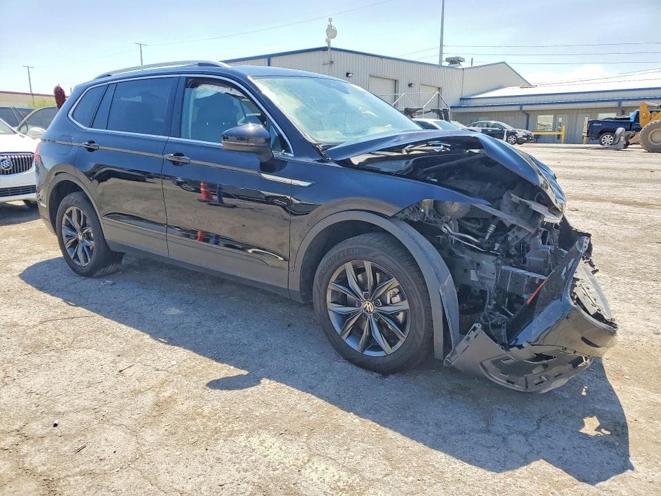 2023 VOLKSWAGEN TIGUAN SE 4