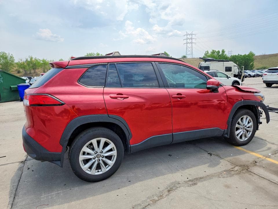 2023 TOYOTA COROLLA CROSS LE 3