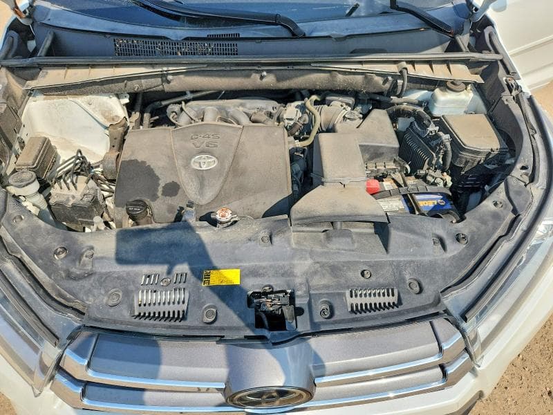 2019 TOYOTA HIGHLANDER LIMITED 11