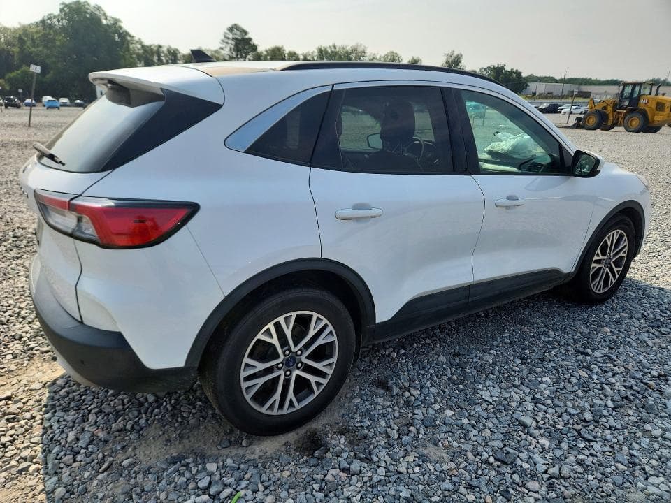 2021 FORD ESCAPE SEL 3