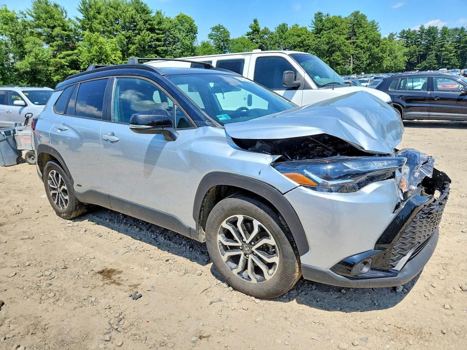 2023 TOYOTA COROLLA CROSS HYBRID SE 4