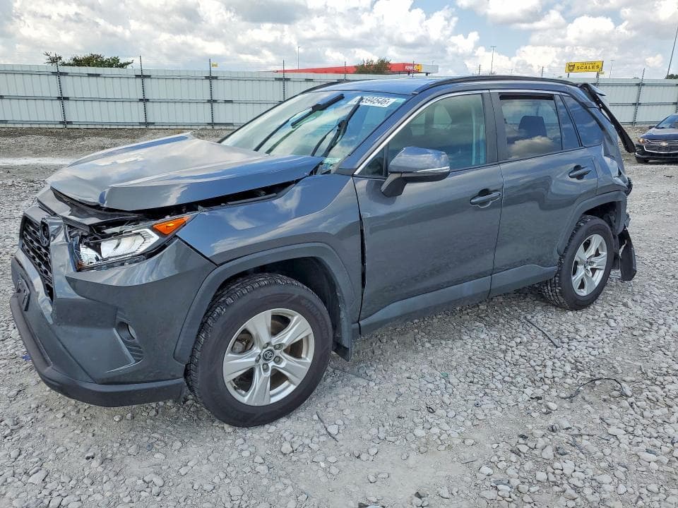 2021 TOYOTA RAV4 XLE - 1