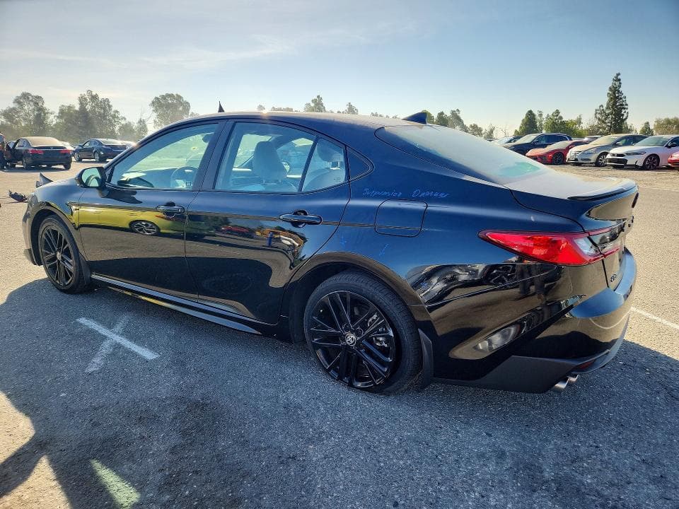 2026 TOYOTA CAMRY SE 2