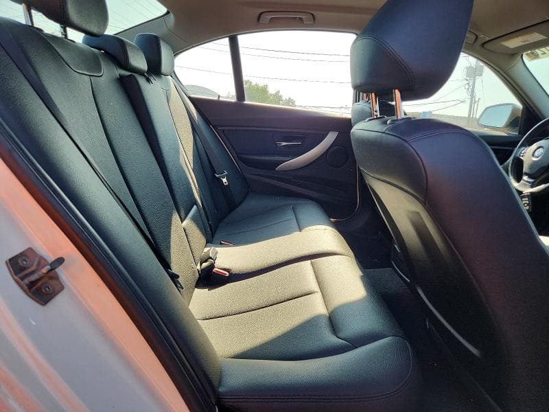 2018 BMW 320 XI 10