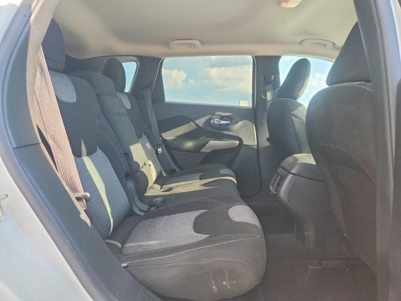 2018 JEEP CHEROKEE LATITUDE 11