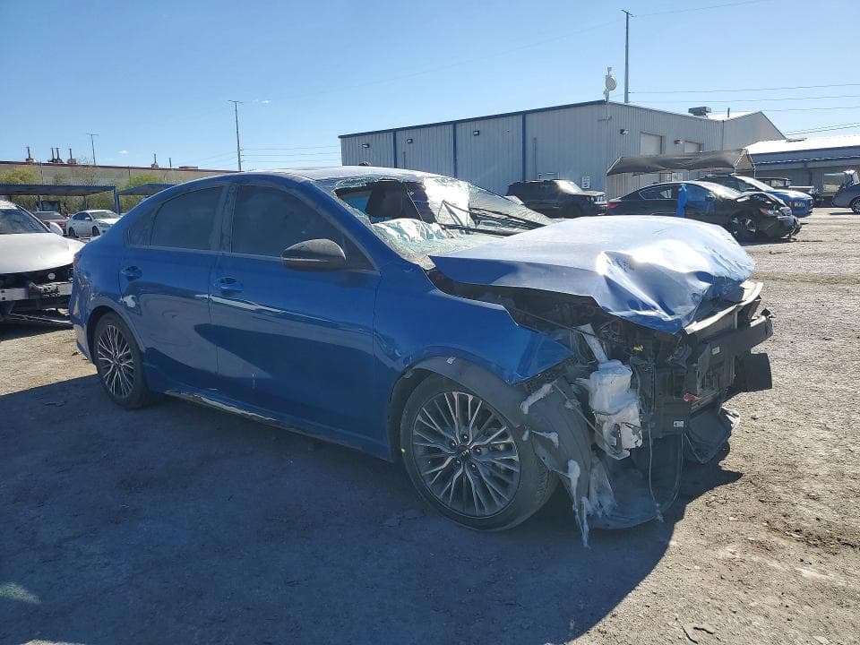 2022 KIA FORTE GT LINE 4