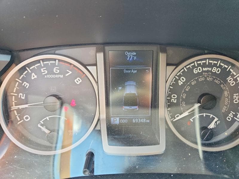 2019 TOYOTA TACOMA SR5 V6 9
