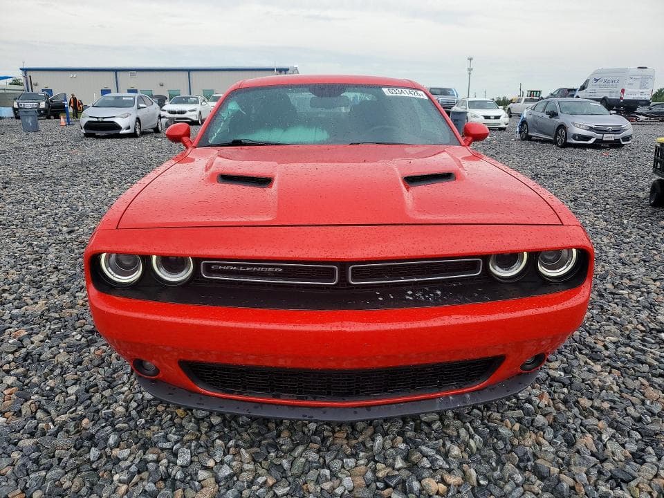 2022 DODGE CHALLENGER SXT 5