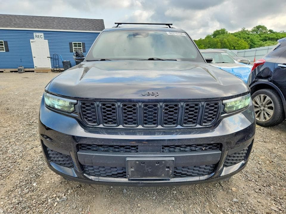 2022 JEEP GRAND CHEROKEE L LAREDO 5