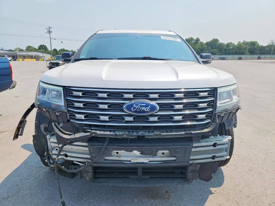2017 FORD EXPLORER XLT 5