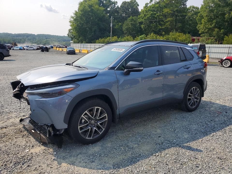 2026 TOYOTA COROLLA CROSS XLE - 1