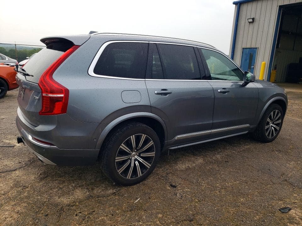 2017 VOLVO XC90 T8 3